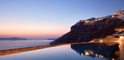 The biggest infinity panoramic pool in Fira which is  exclusively reserved for the clients of the Villa Bordeaux.