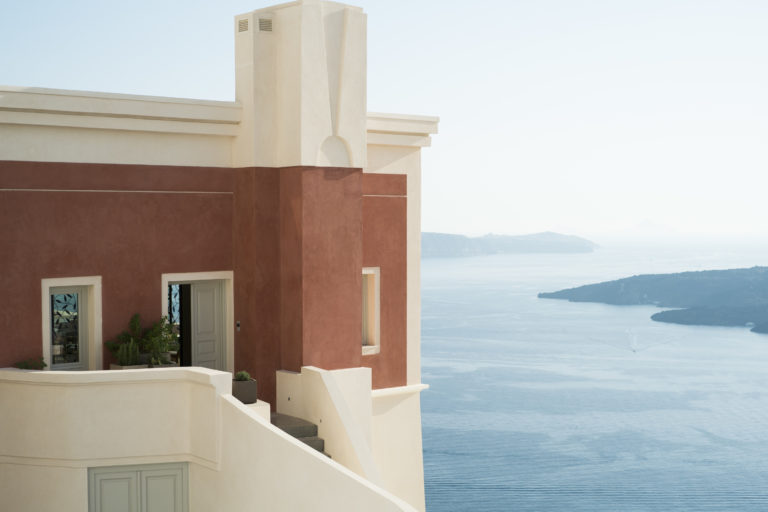 Luxury Hotel Villa Bordeaux & La Colline restaurant Santorini, history, 09.04.2020.P