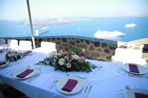 Villa Bordeaux is the ultimate place for luxury weddings in Santorini as it harmoniously combines a breadth of high-end luxuries with a majestic setting and the most incredible views to the Caldera, the sea and sunset.