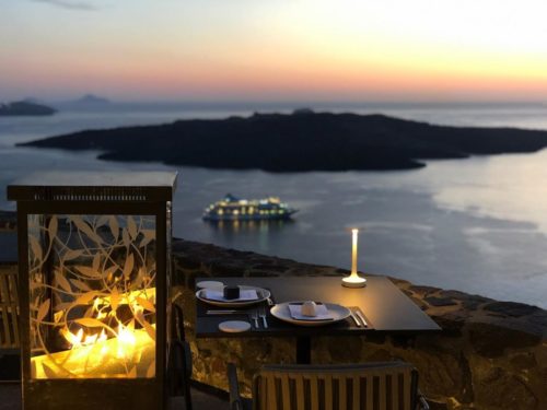 Mouth-watering dishes and incredible vistas to the Caldera and the Aegean Sea.