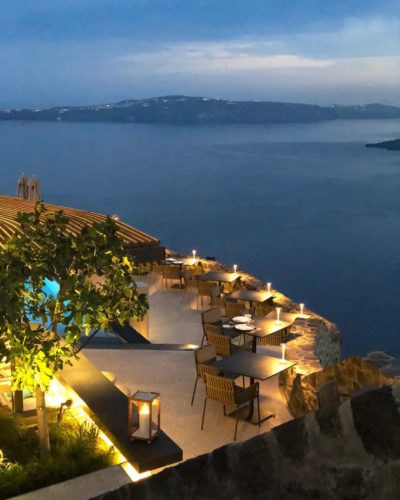 Inspired by the passion and philosophy of the French gastronomy, the luxury Santorini restaurant La Colline allows its guests to experience the Art de Vivre with exceptional flavours from the French cuisine and inspirations from its famous chef.