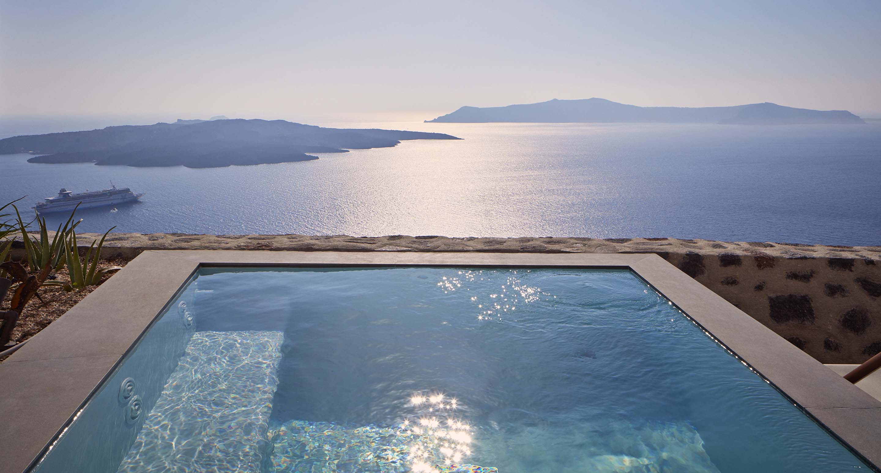 drz-bvillas_q1a7656 luxury hotels in greece with private pool