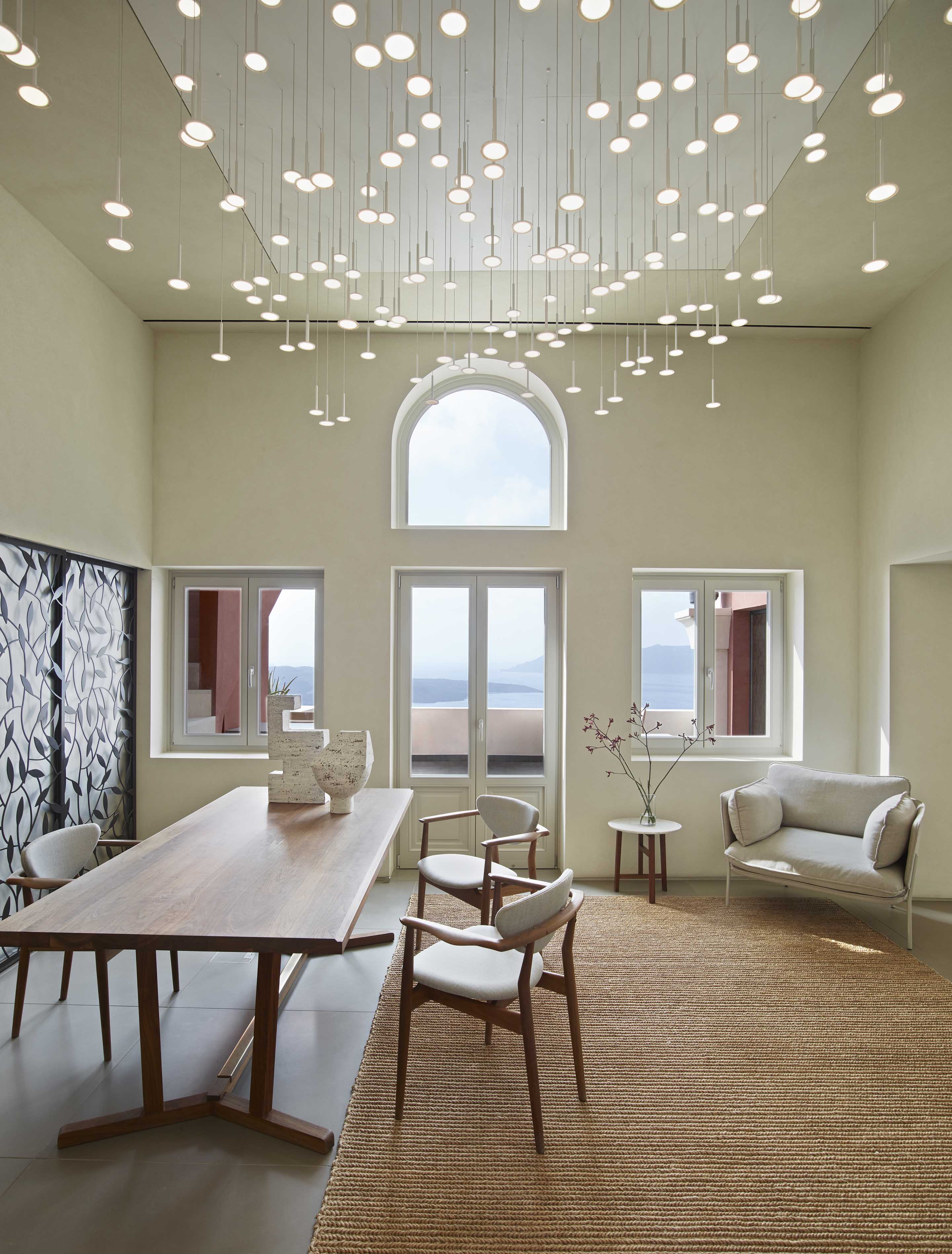 luxury hotels in santorini with private pool
