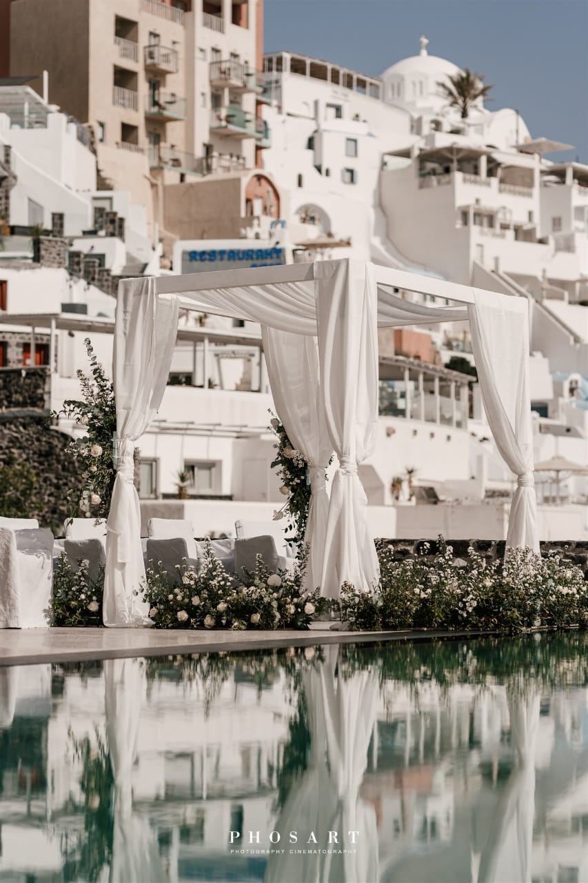 best hotels in greece with jacuzzi
